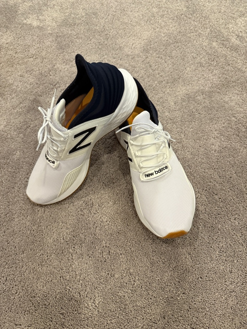 New Balance Men's White and Navy ROAV Fresh Foam Sneakers!👟 - Picture 2 of 7